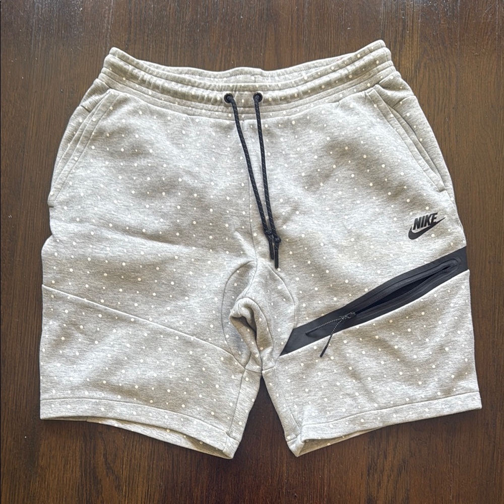 Nike Gray Black Athletic Shorts with Drawstring Waistband